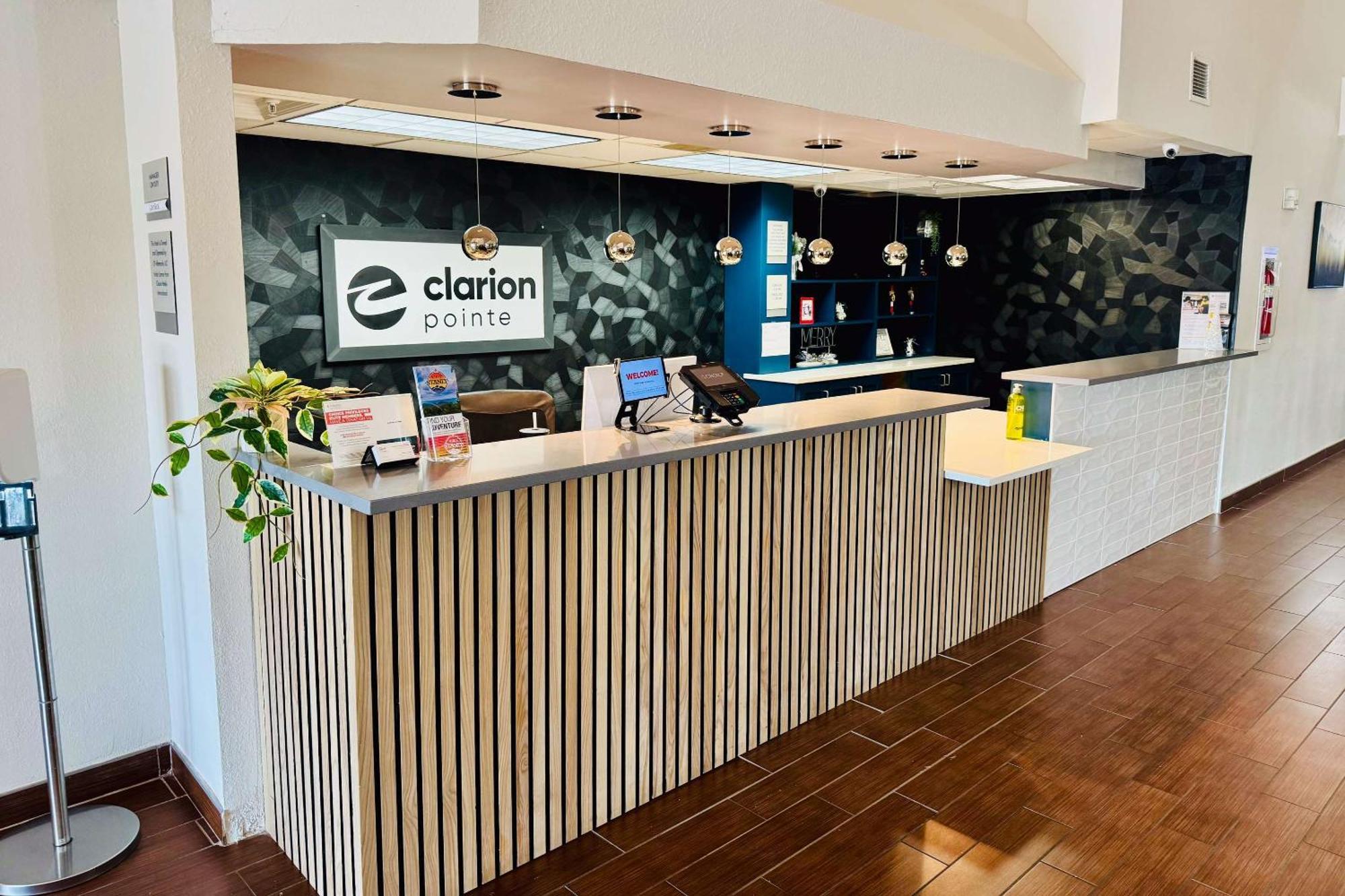 Clarion Pointe Albemarle Hotel Exterior photo