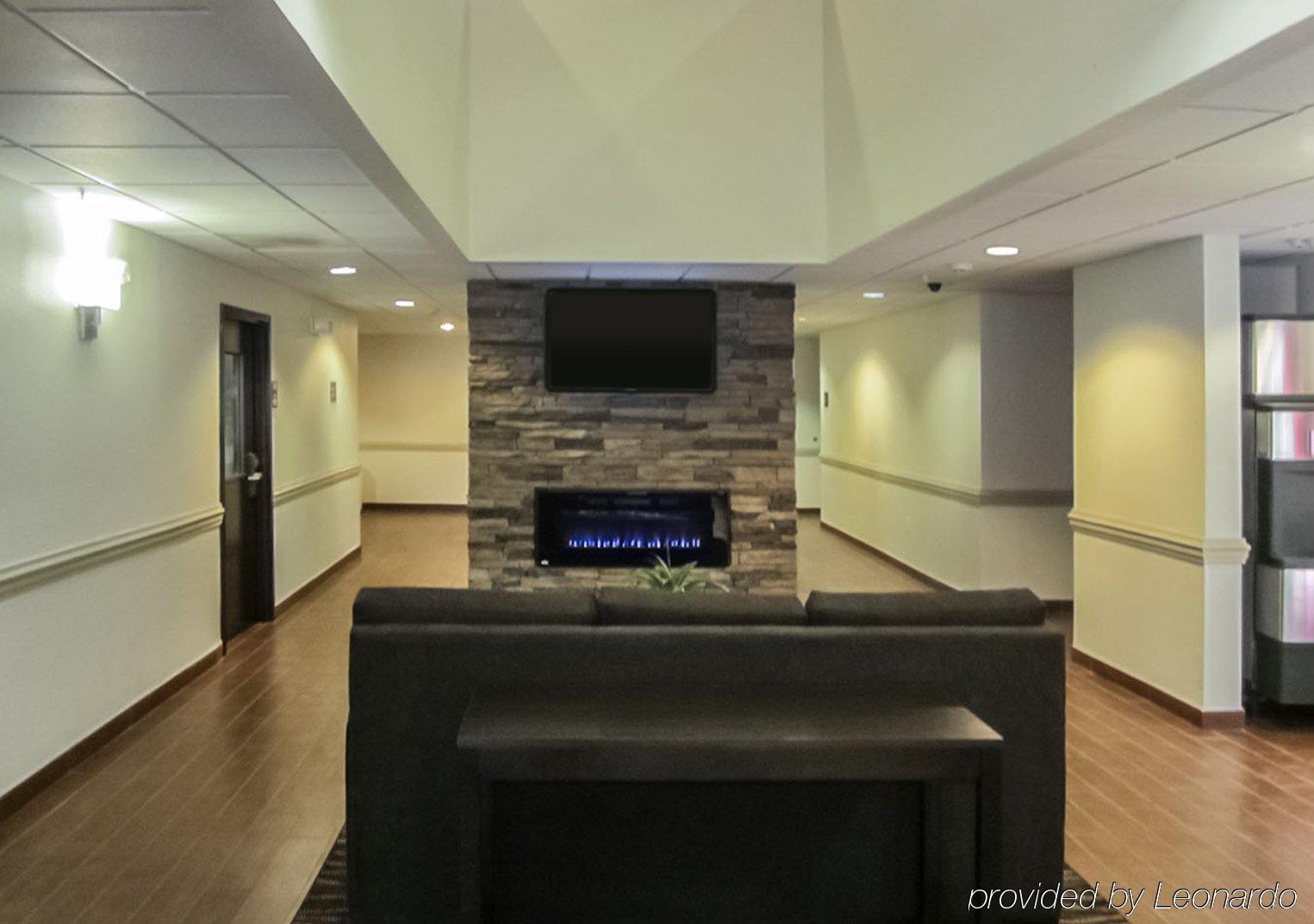 Clarion Pointe Albemarle Hotel Exterior photo