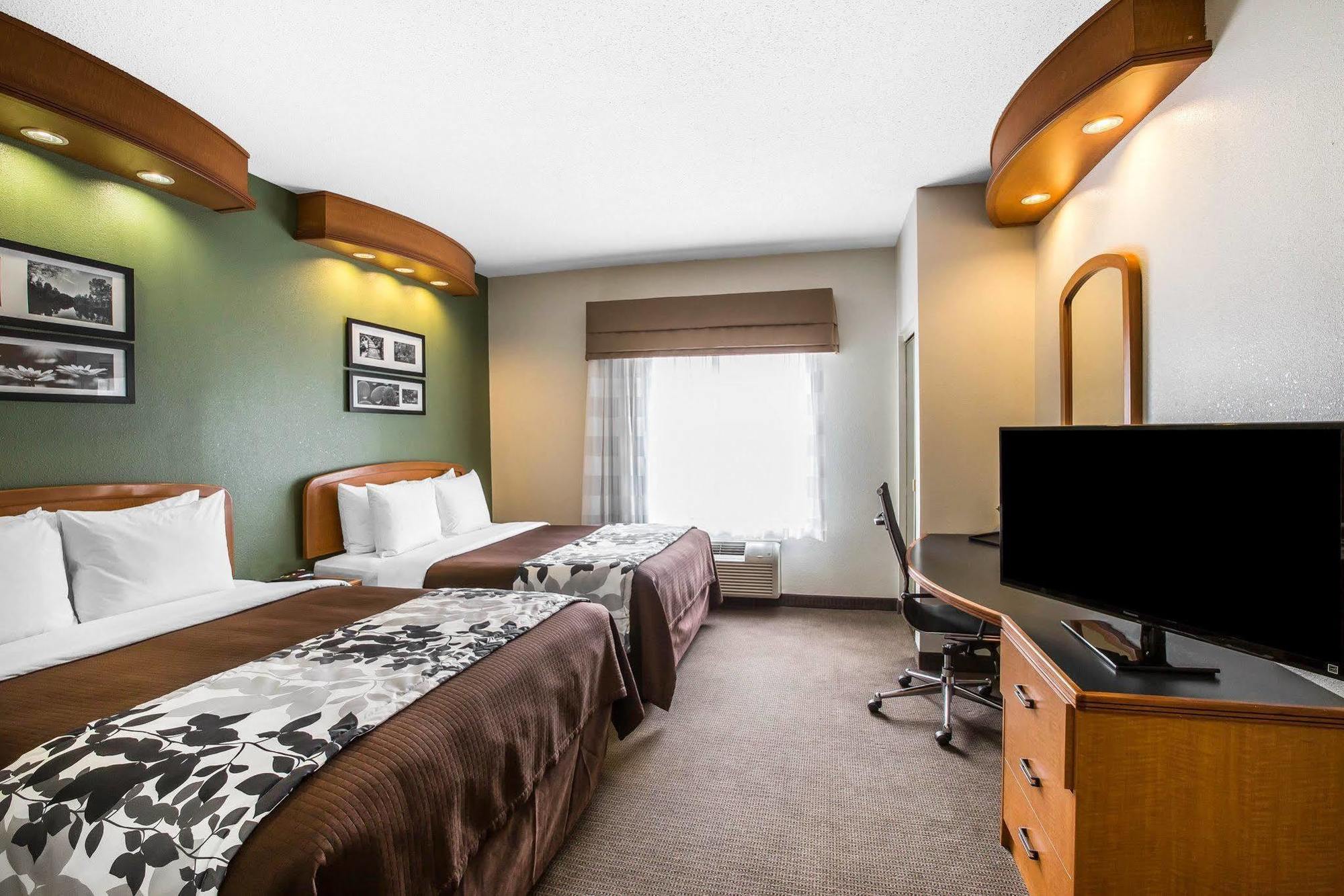 Clarion Pointe Albemarle Hotel Exterior photo
